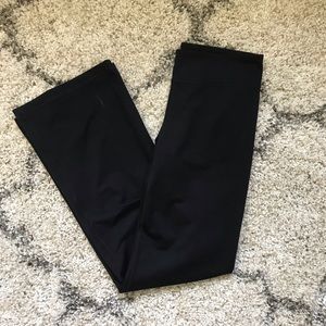 Women’s under armour yoga pants
